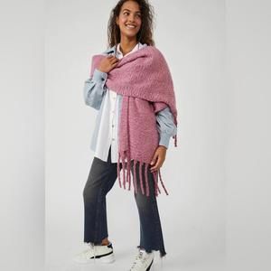 Free People Knit Scarf Mauve EUC made with recycled fibers